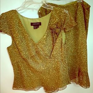 2 piece top and skirt good condition.